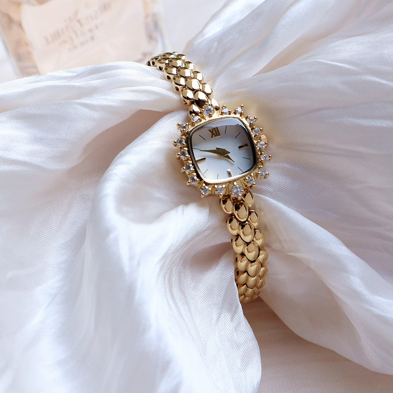 Women's Vintage Thin Chain Watch