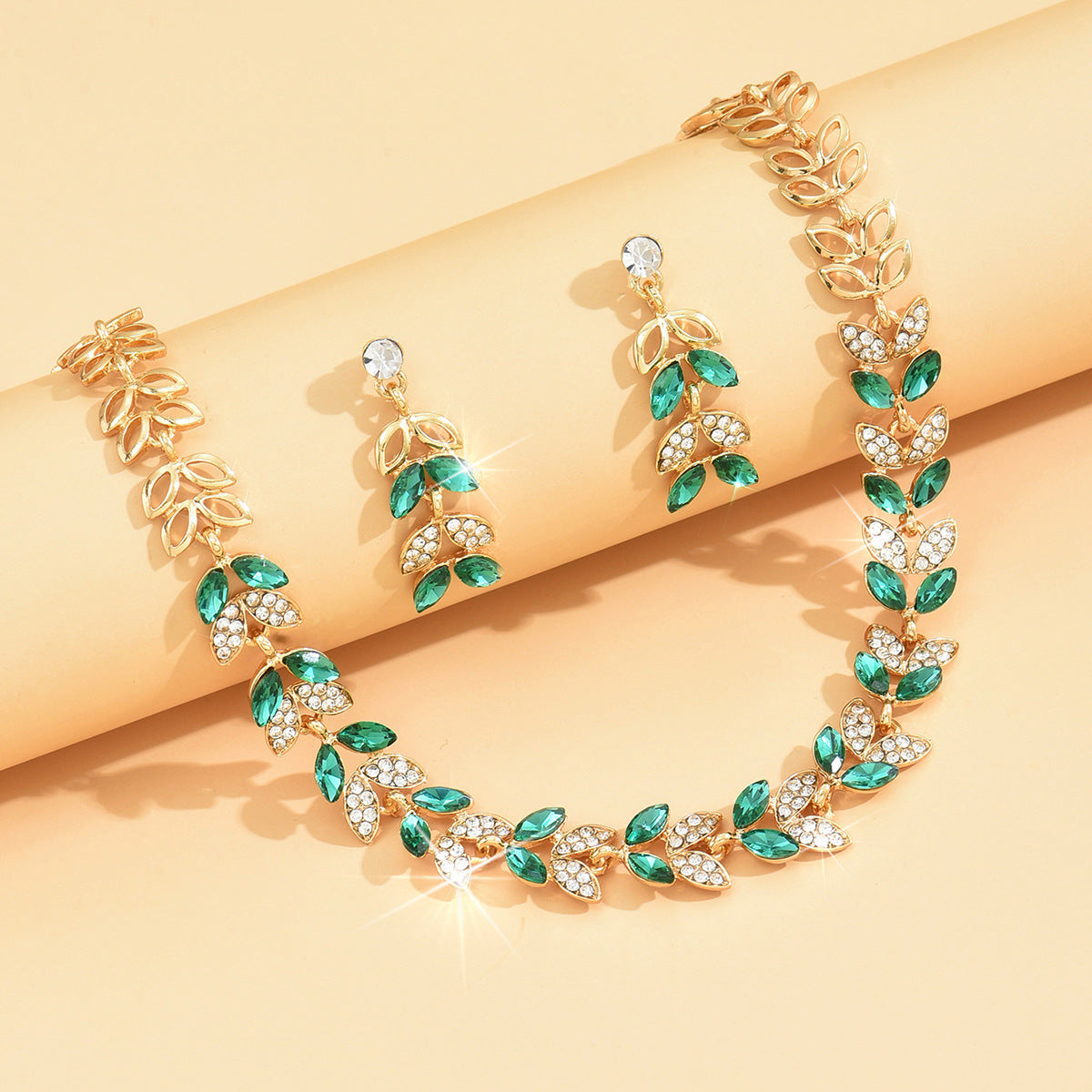 Women's Necklace and Earrings set