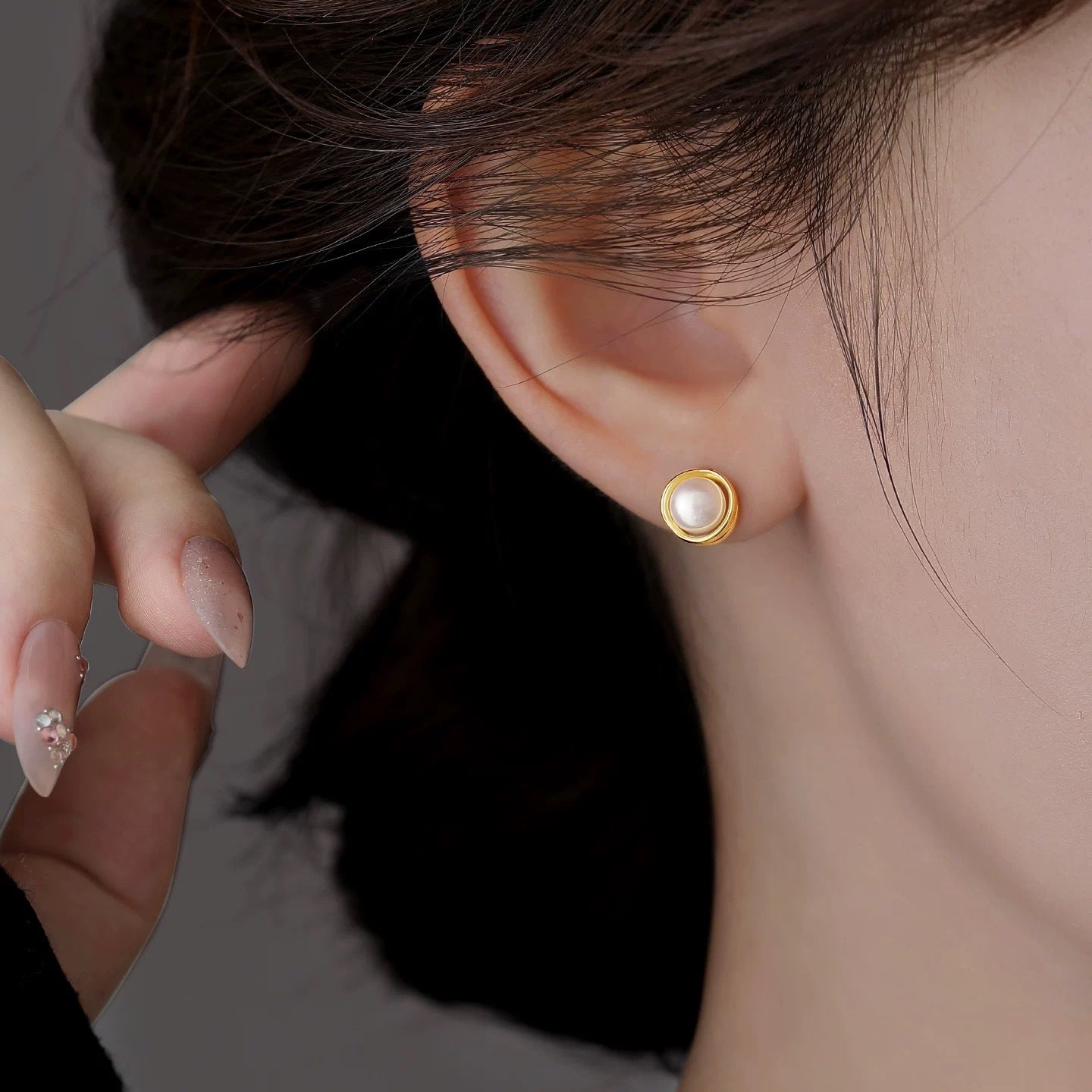 Freshwater Pearl Stud Earrings